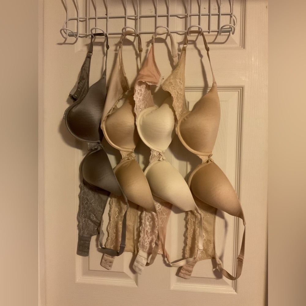Maidenform 34D bra bundle